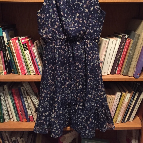 Blue flower dress - Picture 2 of 2